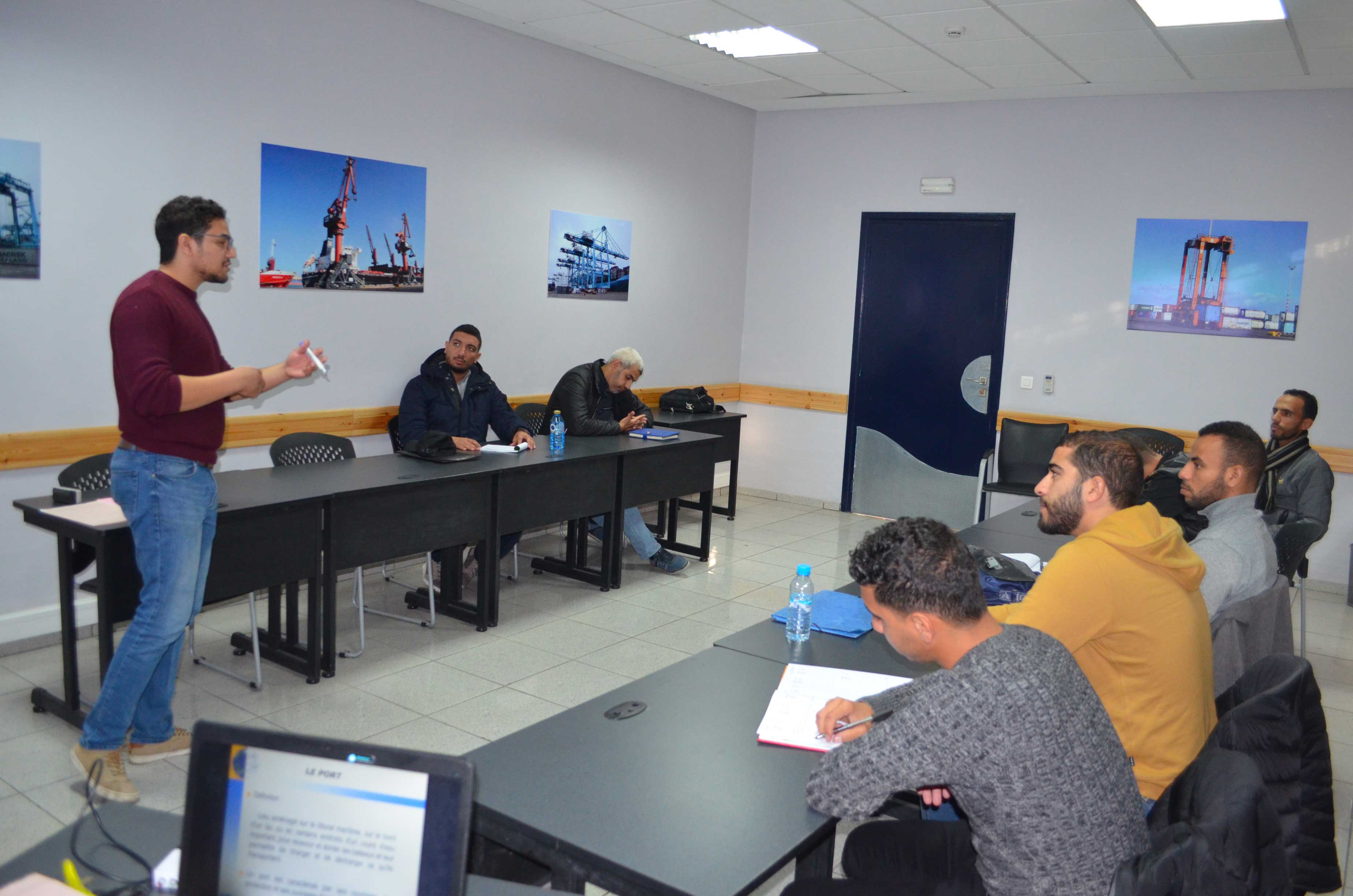 Formation des conducteurs du portique à minerais avec benne de la société SAFIEC au Centre de simulation de l’IFP-ANP